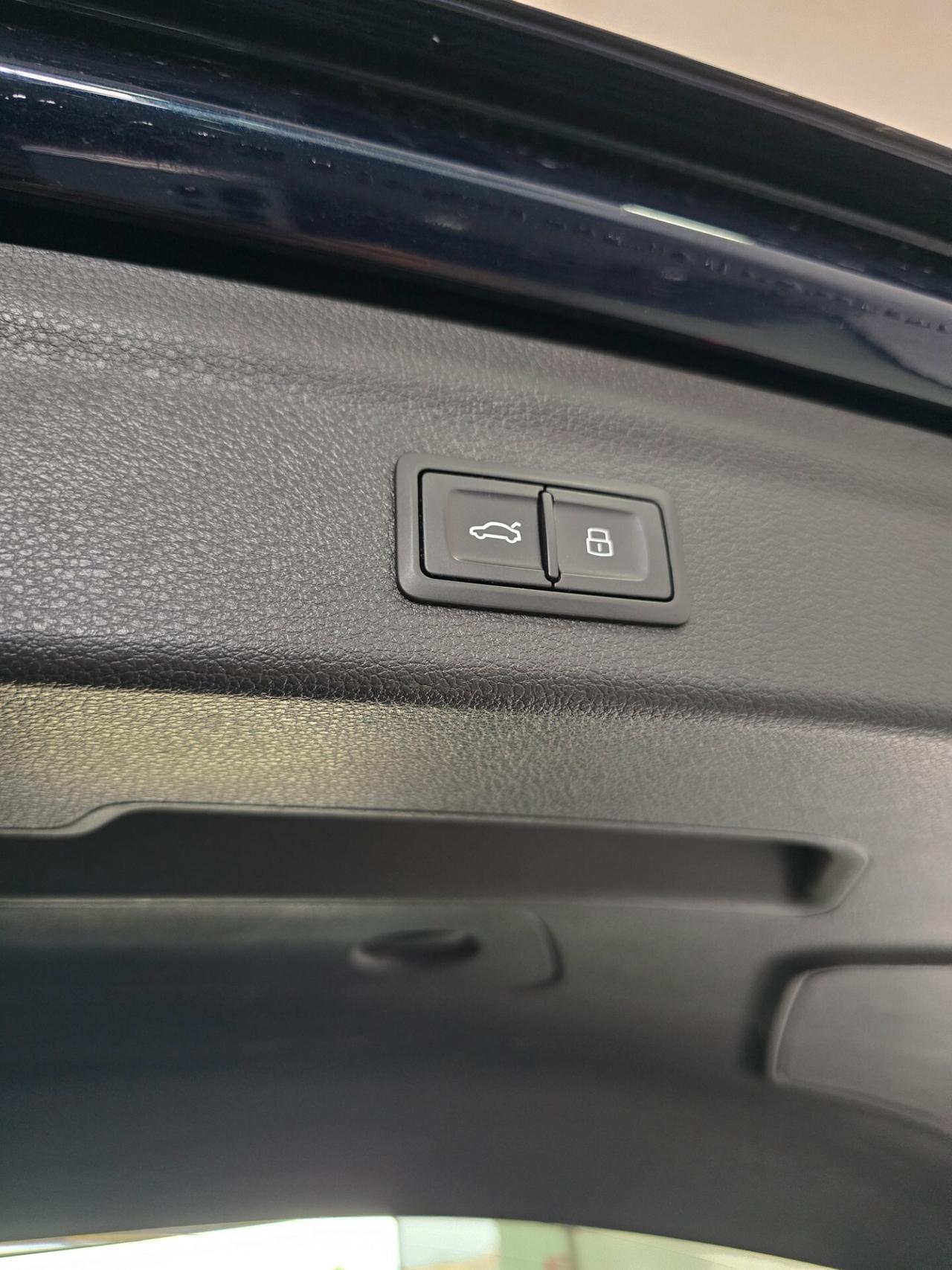 Audi Q3 40 TDI quattro S tronic Business Advanced