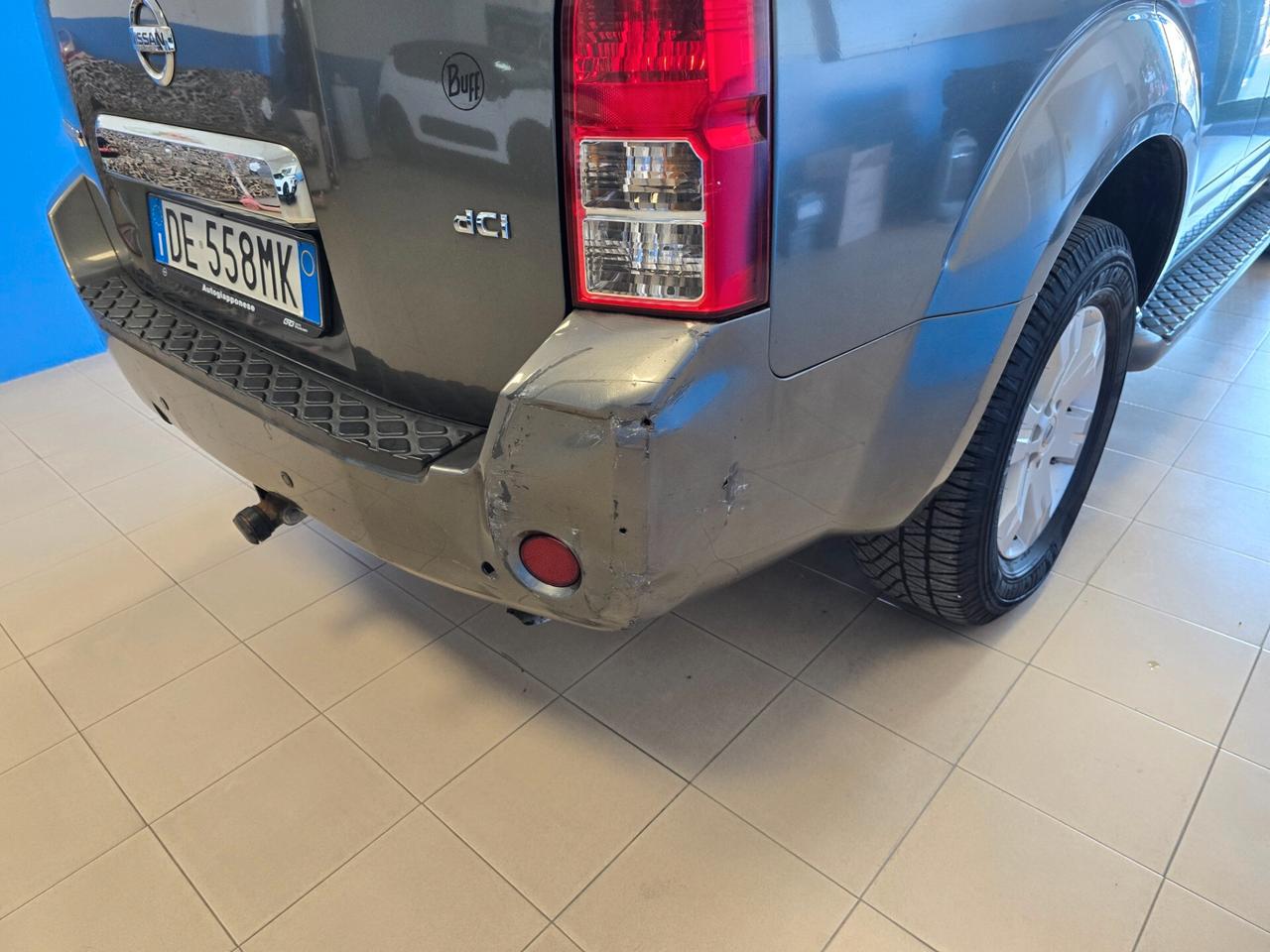 Nissan Pathfinder 2.5 dCi LE
