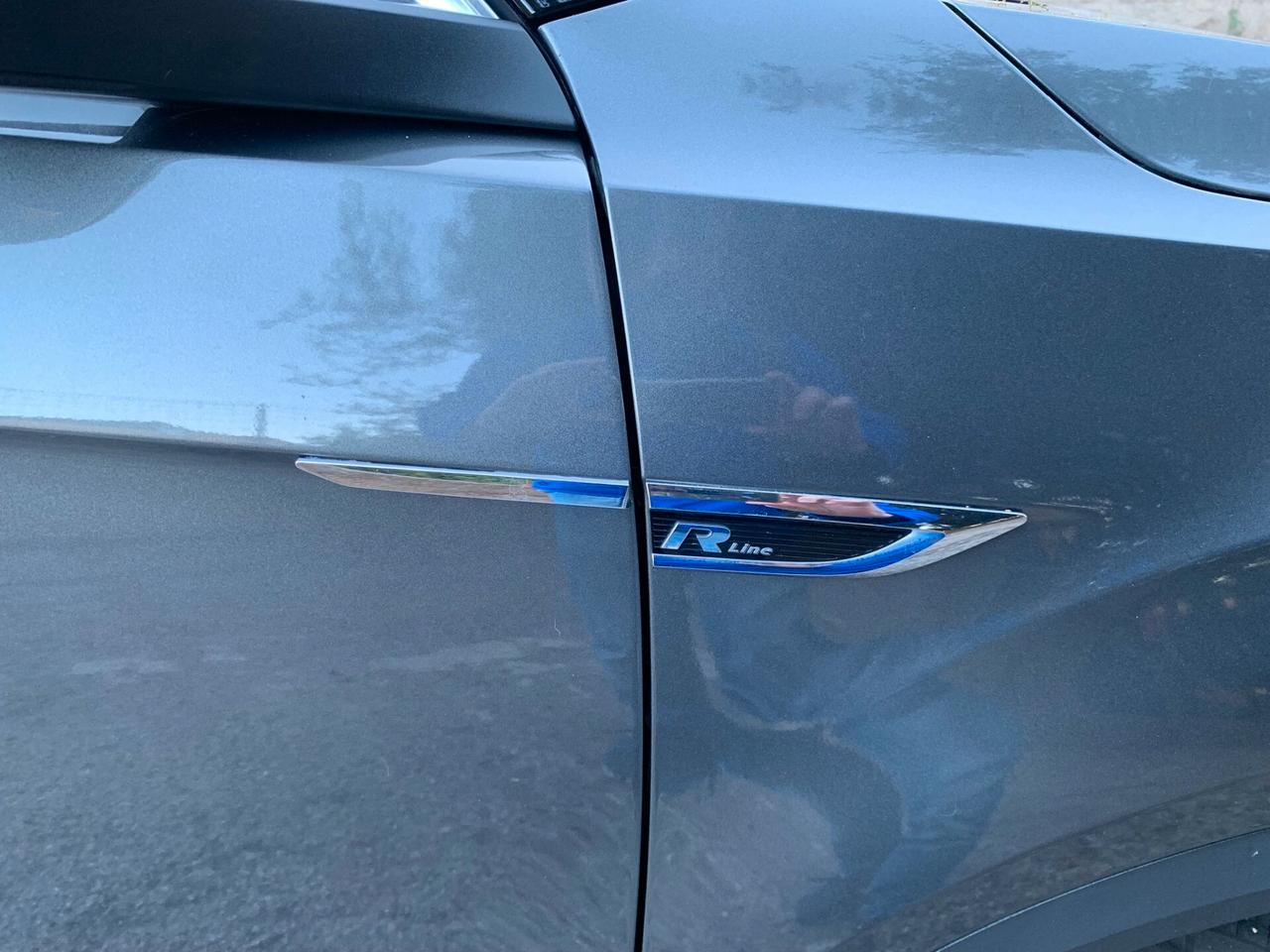 Volkswagen T-Roc 1.5 TSI ACT DSG Sport R-LINE