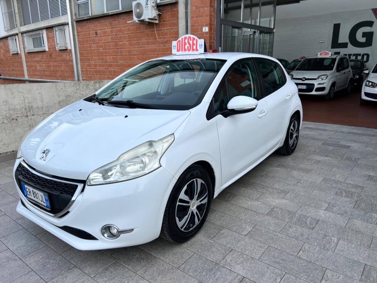 Peugeot 208 1.4 HDi 68 CV 5 porte Active