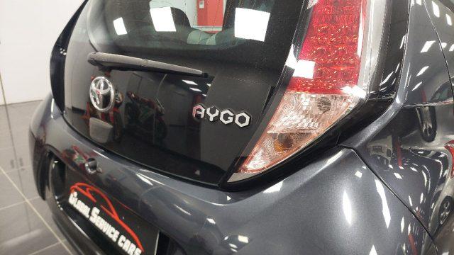 TOYOTA Aygo 1.0 VVT-i 69 CV 5 porte x-wave MMT