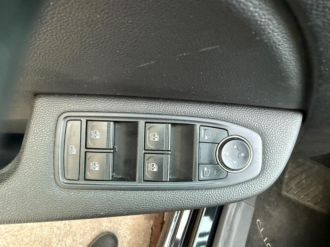 Renault Clio Full Hybrid E-Tech 145 CV 5 porte R.S. Line automatica