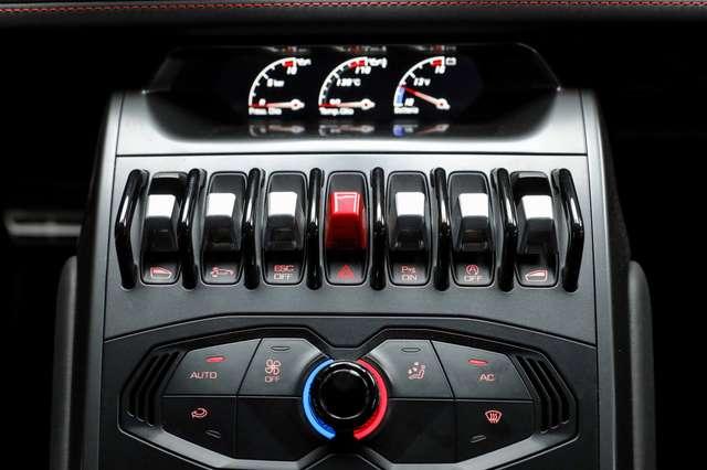 Lamborghini Huracán LP 610-4|LIFT SYSTEM|SPORT SEATS|BRANDING PACKAGE|