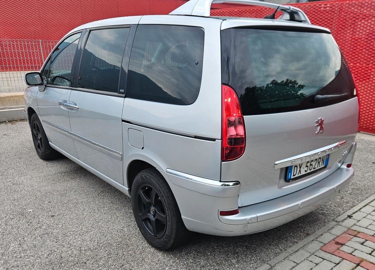 Peugeot 807 2.0 HDi FAP SV