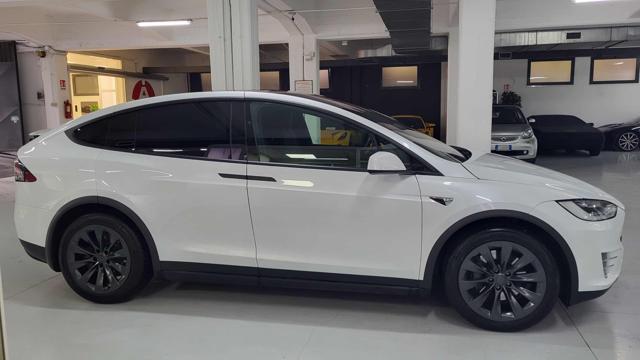 TESLA Model X Long Range AWD