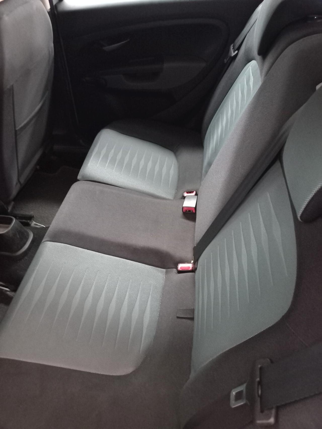 Fiat Grande Punto 1.3 MJT 75 CV 5 porte Dynamic