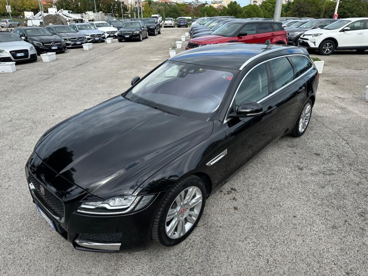 Jaguar XF Sportbrake 2.0 D 180 CV aut. Portfolio