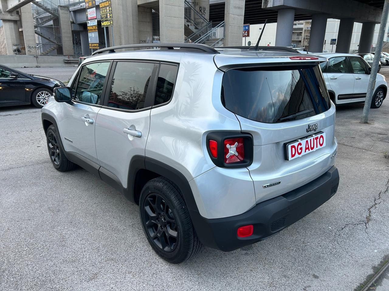 Jeep Renegade 1.6 Mjt 120 CV 2015 Navigatore