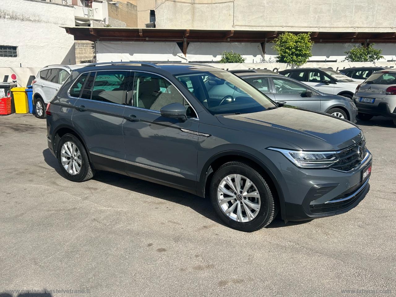 VOLKSWAGEN Tiguan 2.0 TDI 4MOTION Advanced BMT