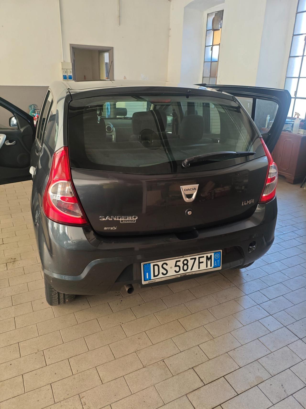 Dacia Logan 1.4 Lauréate