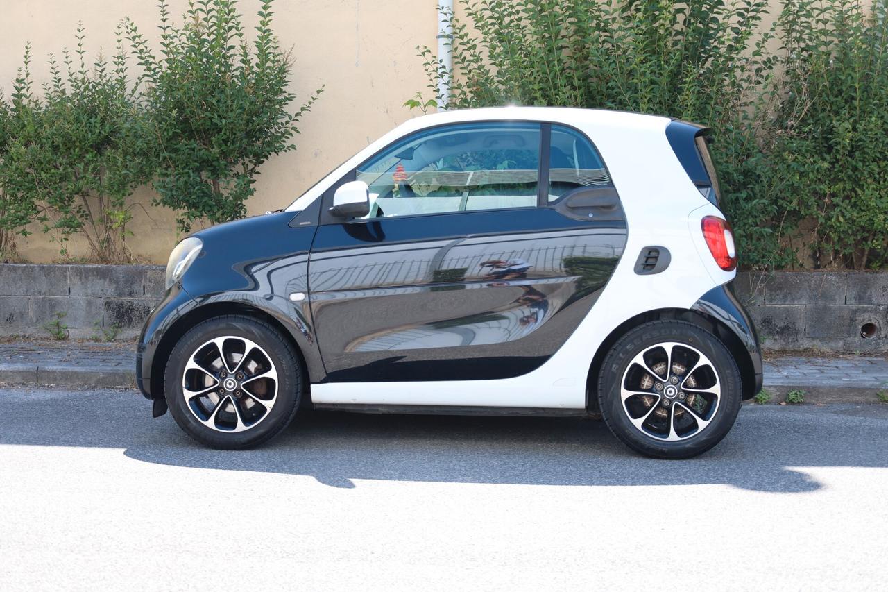 Smart ForTwo 1000 62 kW coupé passion 1.0 MANUALE