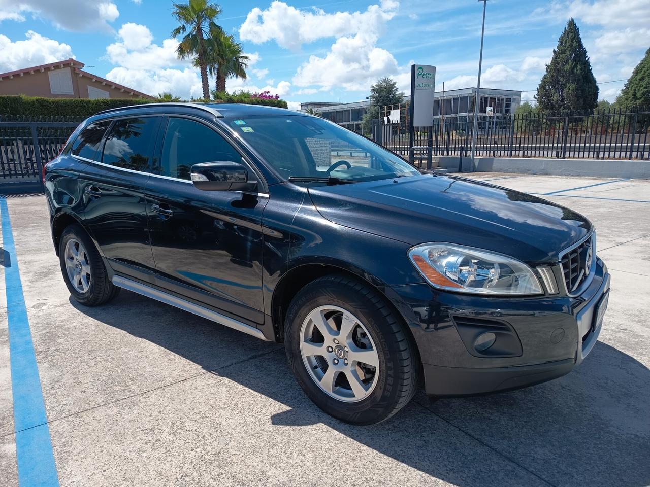 Volvo XC 60 XC60 D5 AWD Geartronic Kinetic