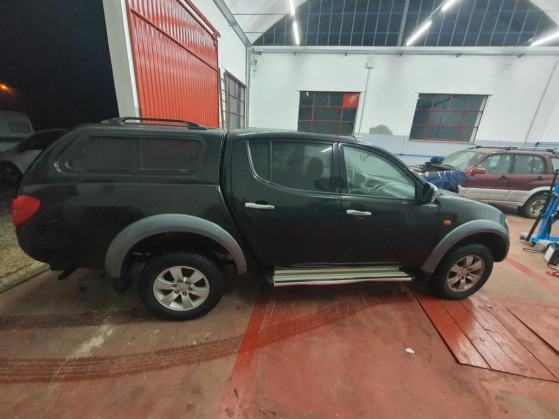 Mitsubishi L200 2.5 DID 178CV Cab. Doppia Intense