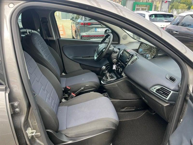 Lancia Ypsilon Ypsilon 1.0 FireFly 5 porte S&S Hybrid Gold Plus