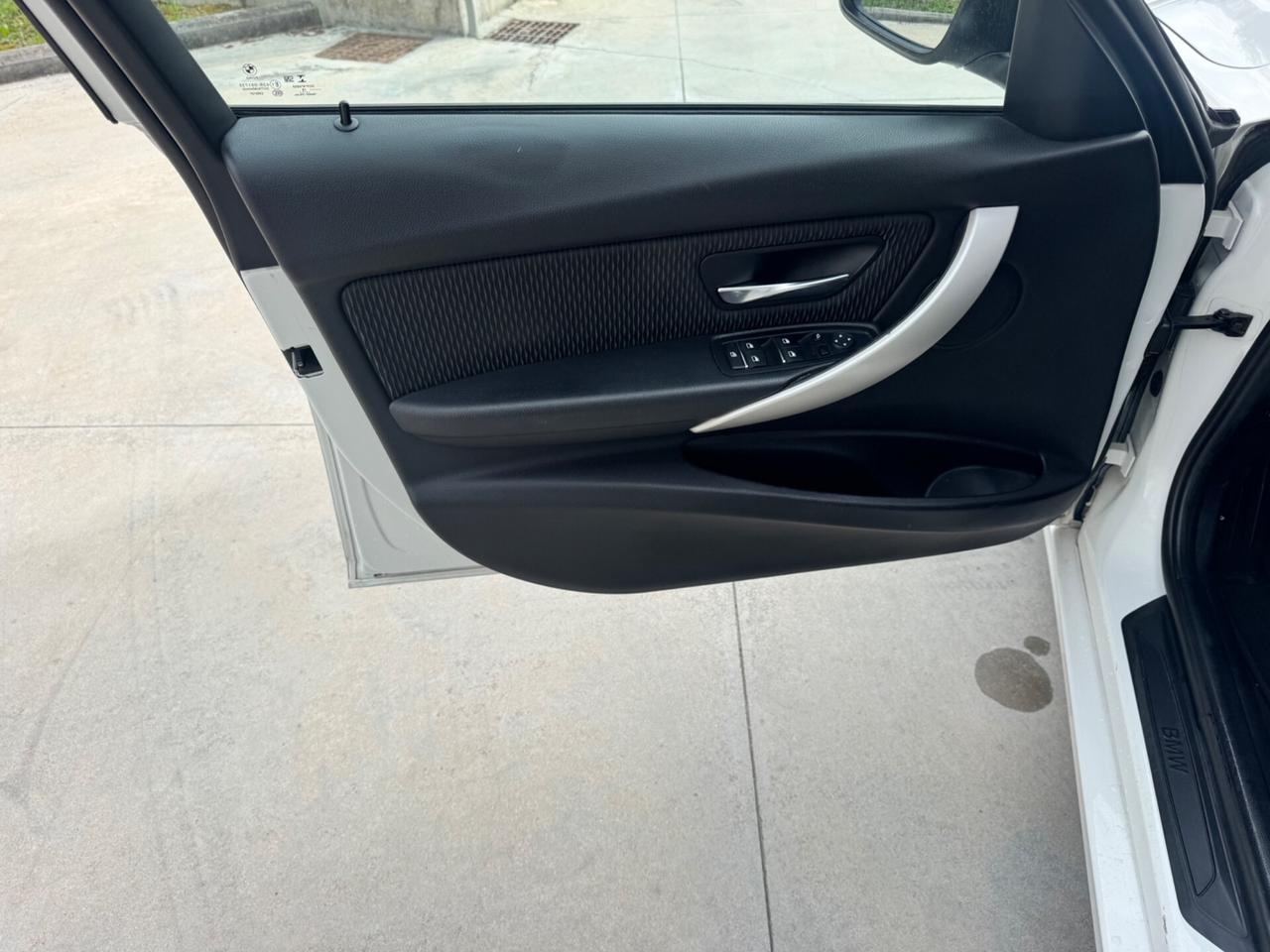 Bmw 320 320d xDrive Touring Business Advantage