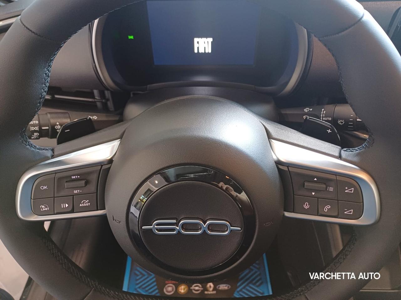 Fiat 600 Hybrid 110 CV DCT MHEV Business