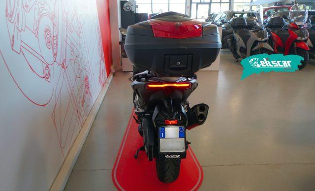 YAMAHA T-Max 560 TECH MAX Scarico Akrapovic