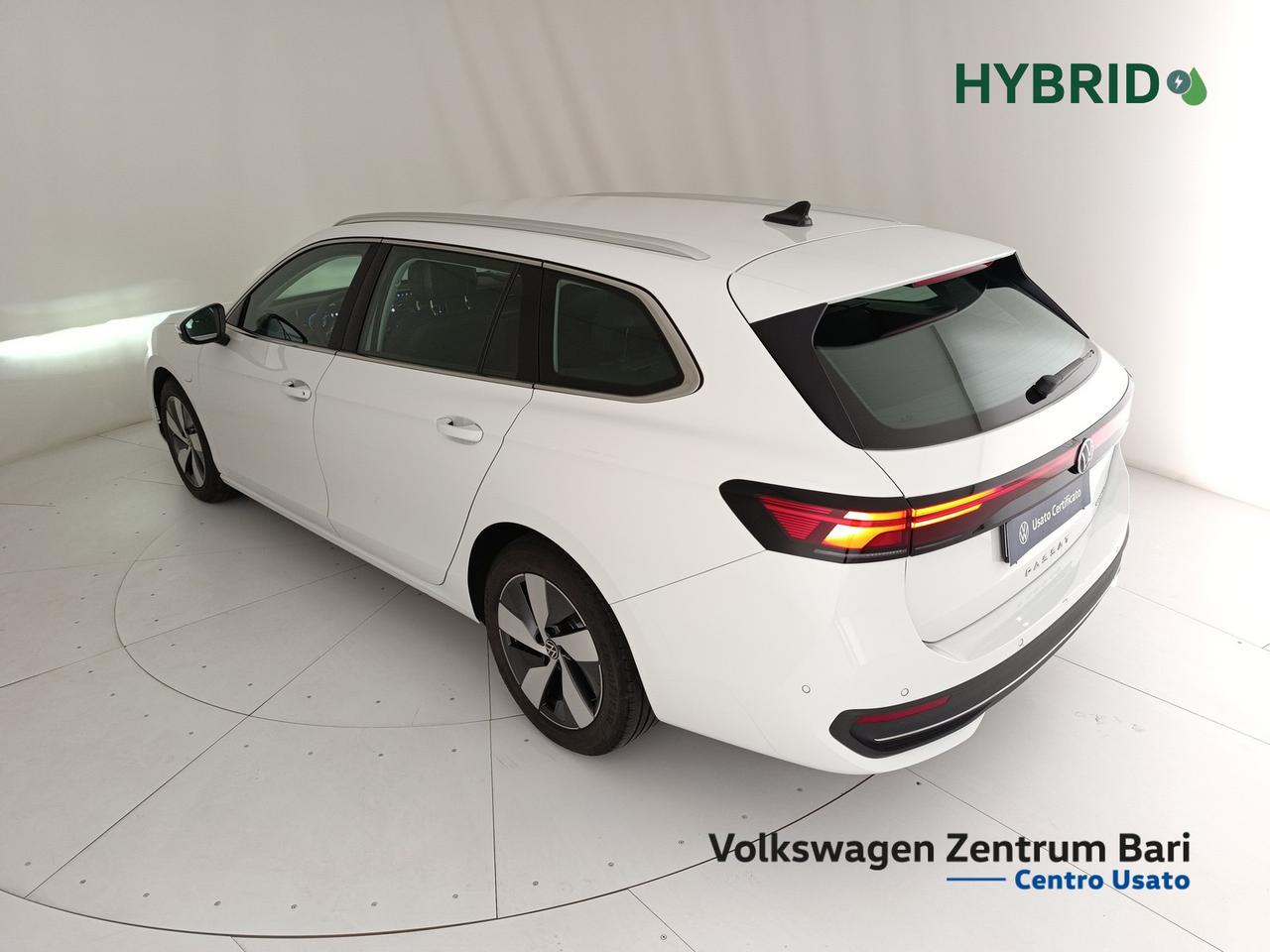 Volkswagen Passat 1.5 tsi ehybrid business 204cv dsg