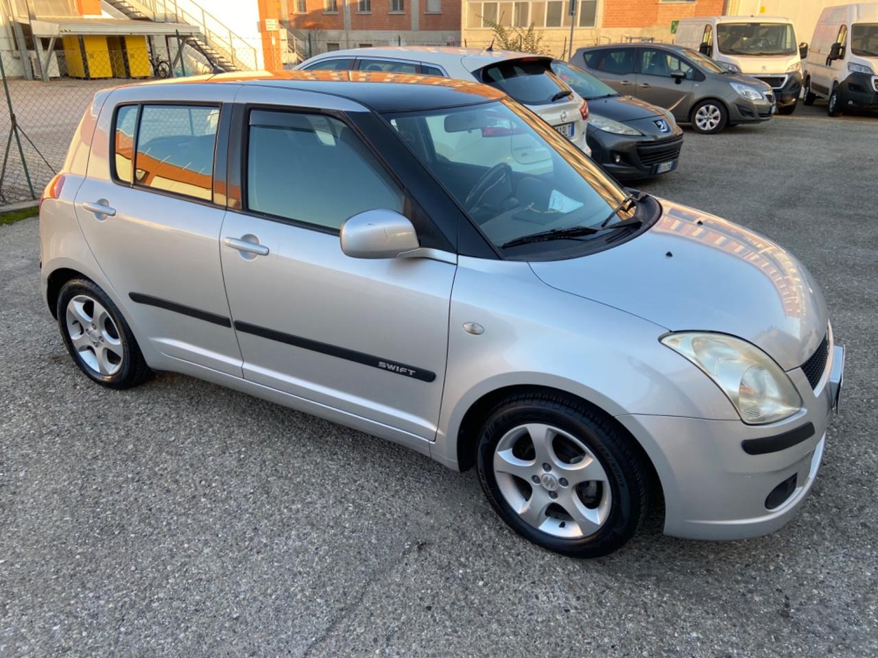 Suzuki Swift 1.3 5p. GLX