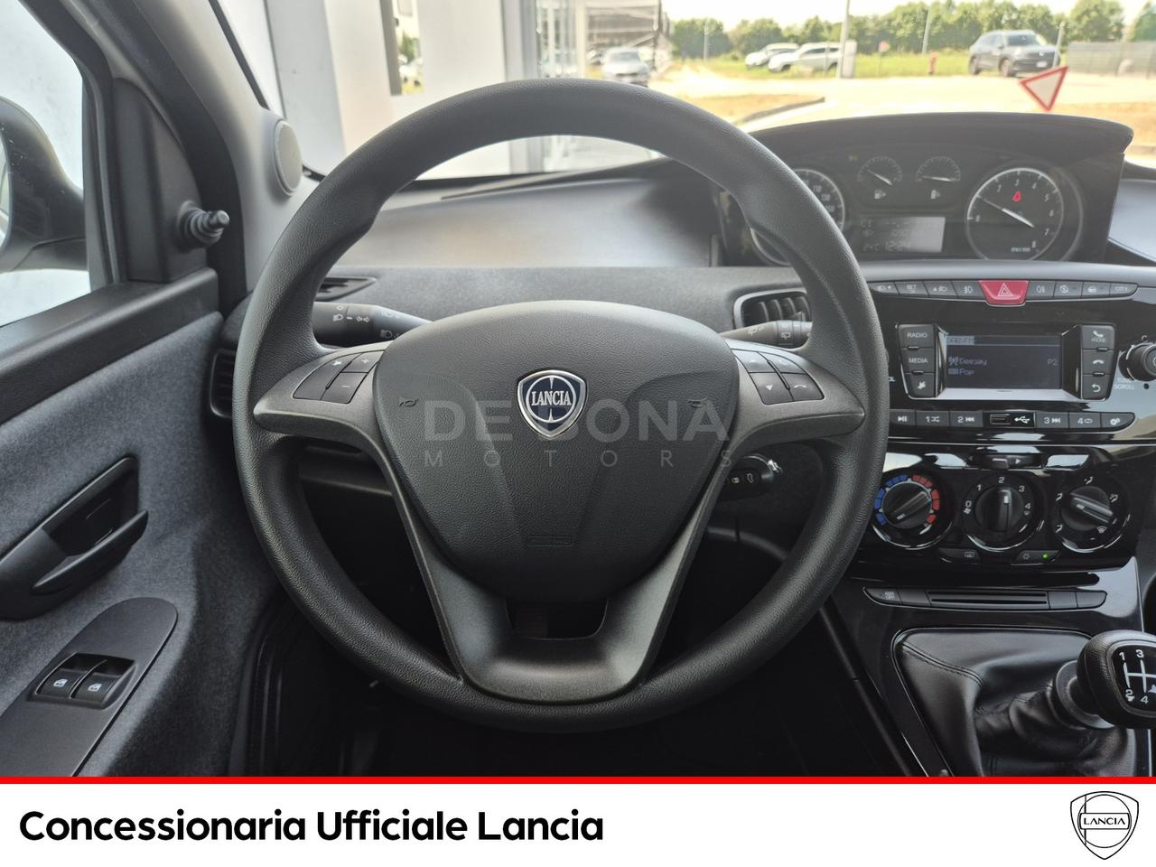 Lancia Ypsilon 1.0 firefly hybrid gold s&s 70cv