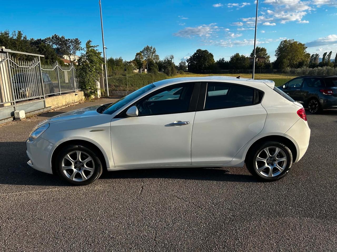 Alfa Romeo Giulietta 1.6 JTDm-2 105 CV