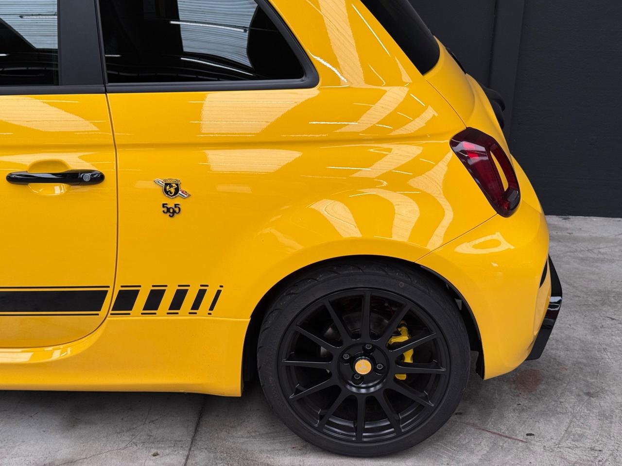 Abarth 595 1.4 Turbo T-Jet 180 CV Competizione
