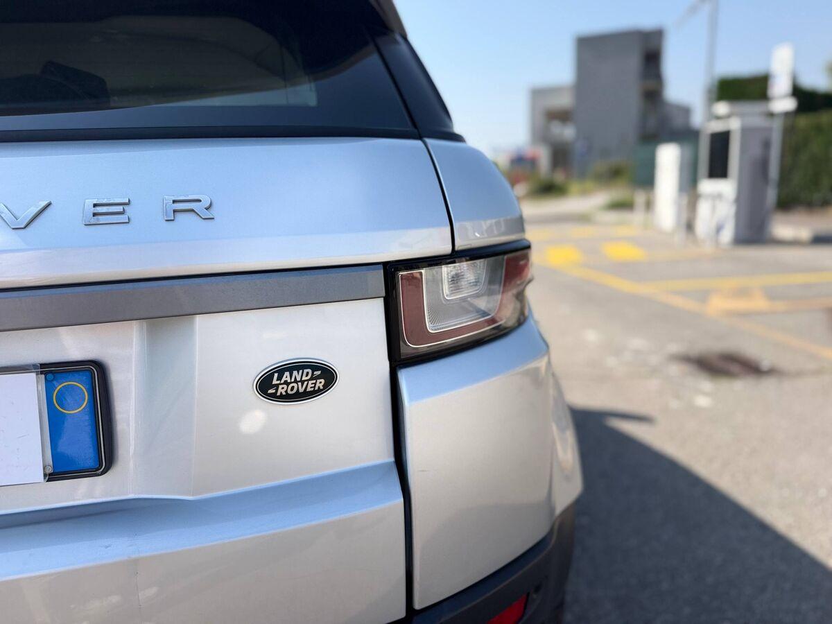 Land Rover Range Rover Evoque 2.0 td4 SE Dynamic 150cv 5p