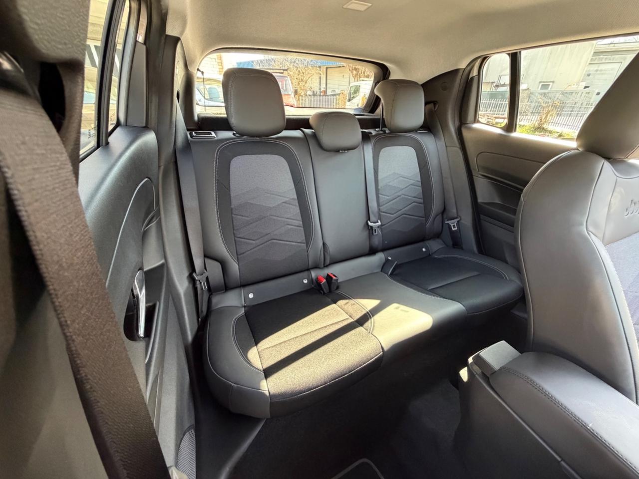 Jeep Avenger 1.2 Turbo 100 CV Summit