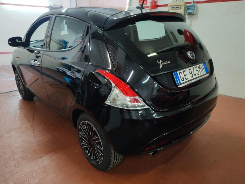 Lancia Ypsilon 5 Porte Ypsilon 1.0 HYBRID Gold 70cv