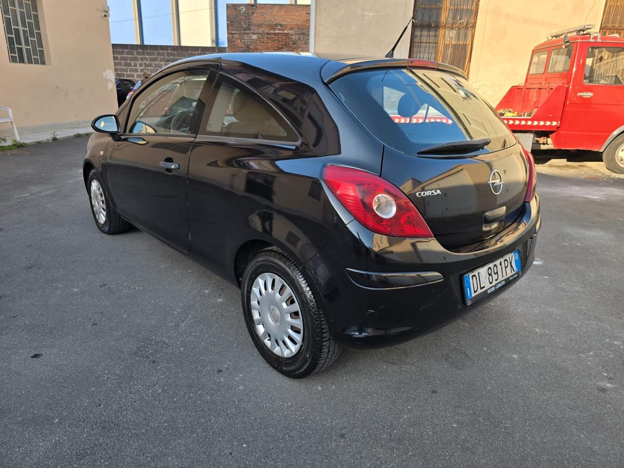 Opel Corsa 1.0 12V 3 porte Club con soli 70mila km possibilita 12 mesi garanzia