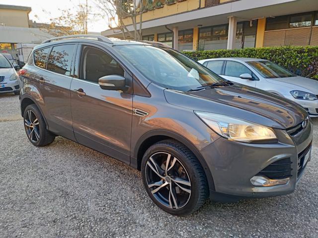 FORD Kuga 2.0 TDCI 163 CV 4WD Powershift Titanium