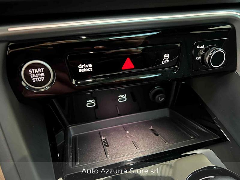 Audi Q5 2.0 TDI MHEV+ S Line Edition quattro 204cv S-Tronic *TETTO, 20'', PROMO AZZURRA*