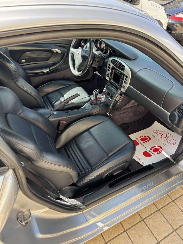 PORSCHE 996 911 Coupe