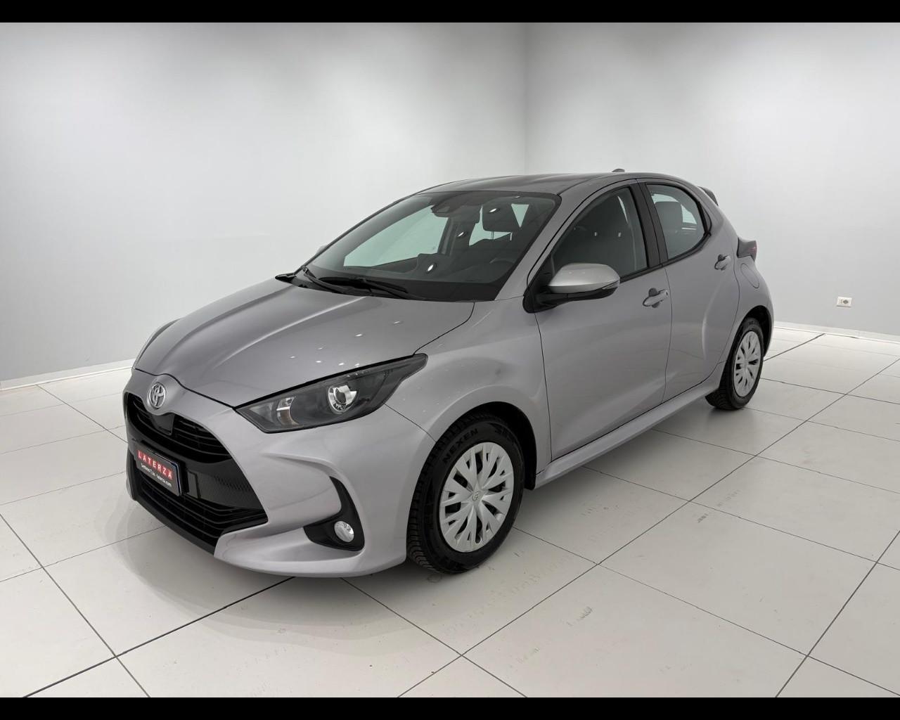 TOYOTA Yaris 1.0 Active