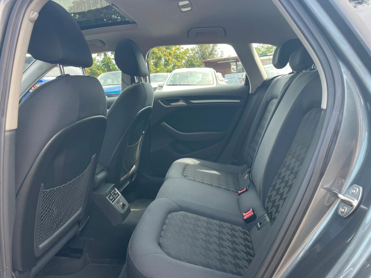 Audi A3 1.6 TDI clean diesel Ambition