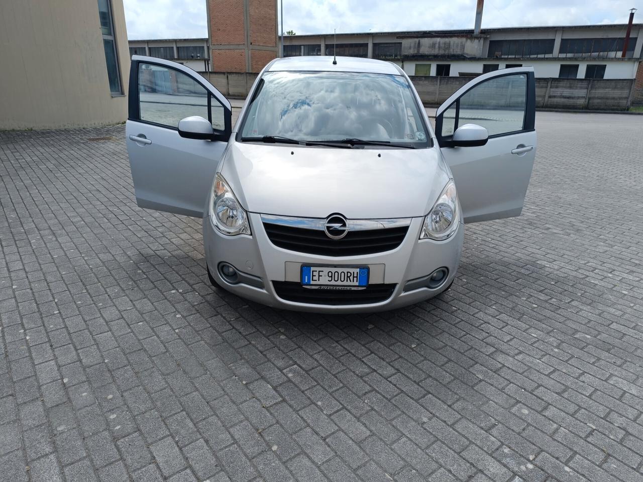 Opel Agila 1.2 DEL 2011 SOLAMENTE 120.000 KM