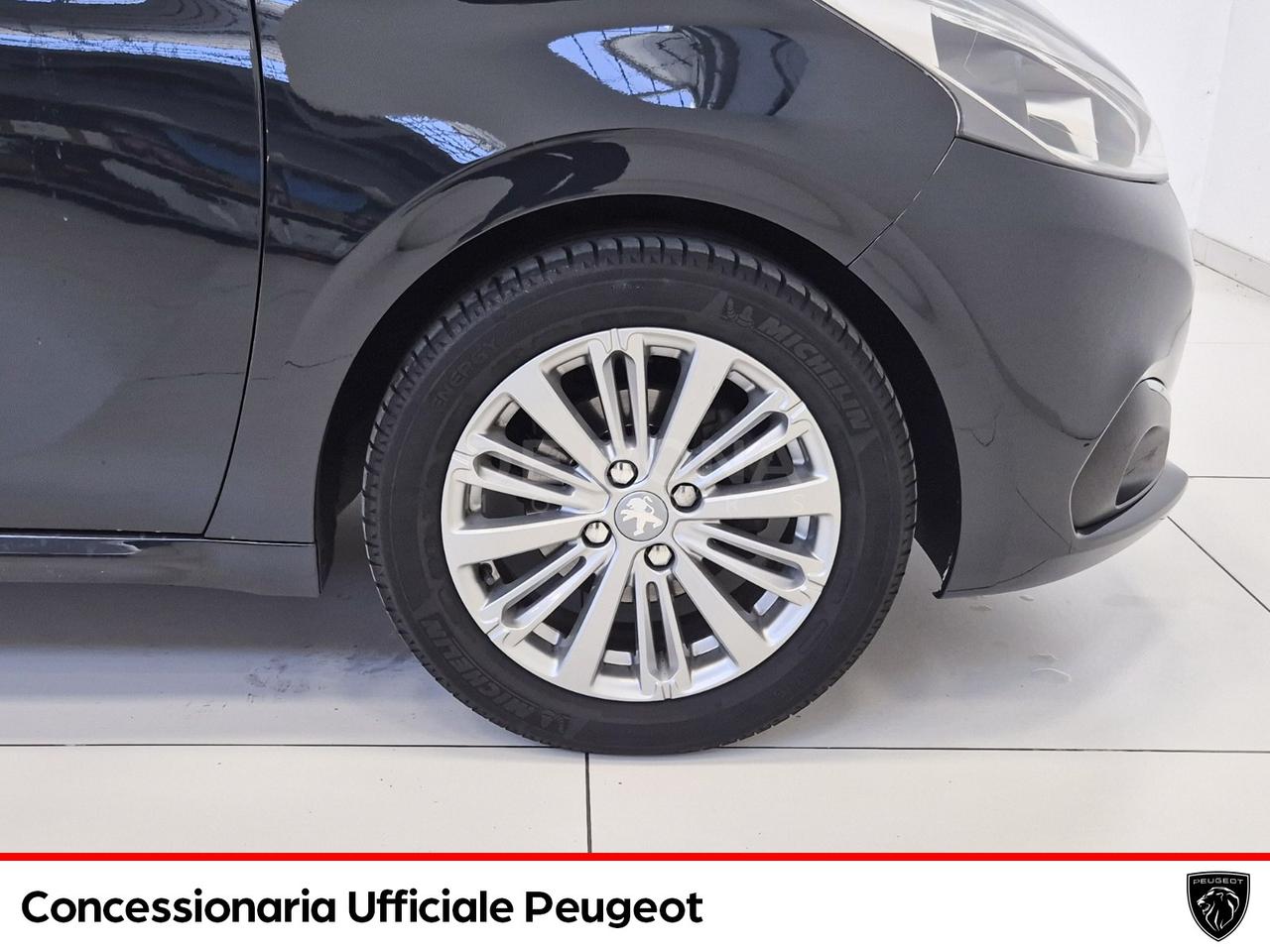 Peugeot 208 5p 1.2 puretech allure 82cv