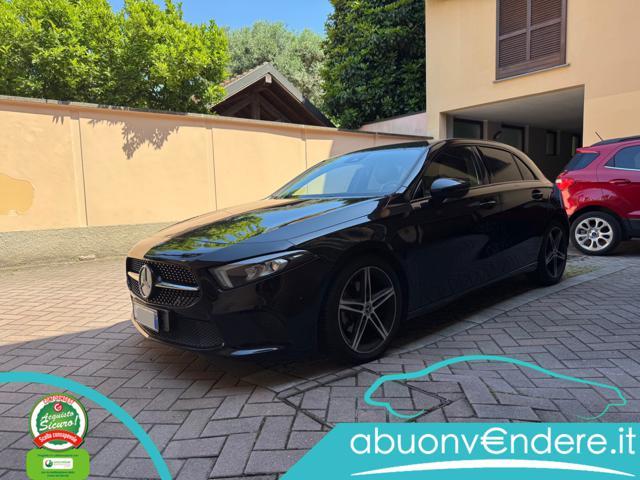 MERCEDES-BENZ A 200 d Automatic Premium
