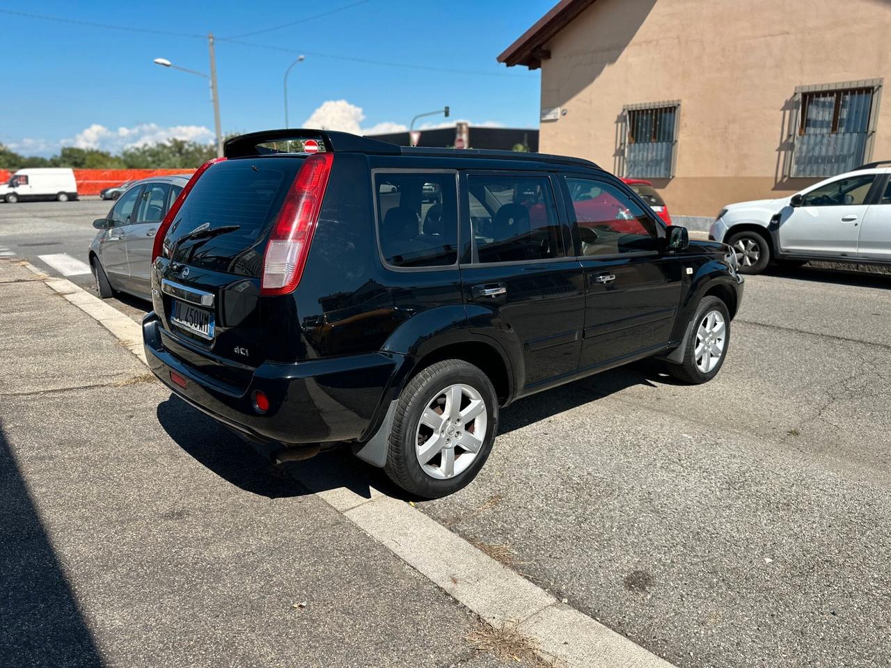 Nissan X-Trail 2.2 dCi Elegance Columbia