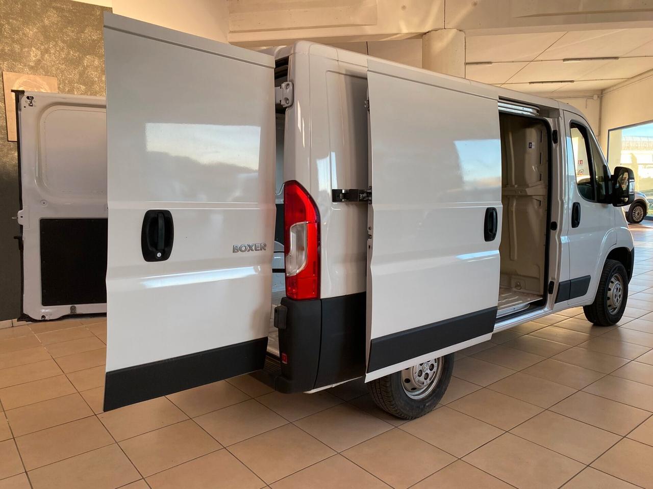 PEUGEOT Boxer 330 2.2 BlueHDi 140 S&S PC-TN Furgone