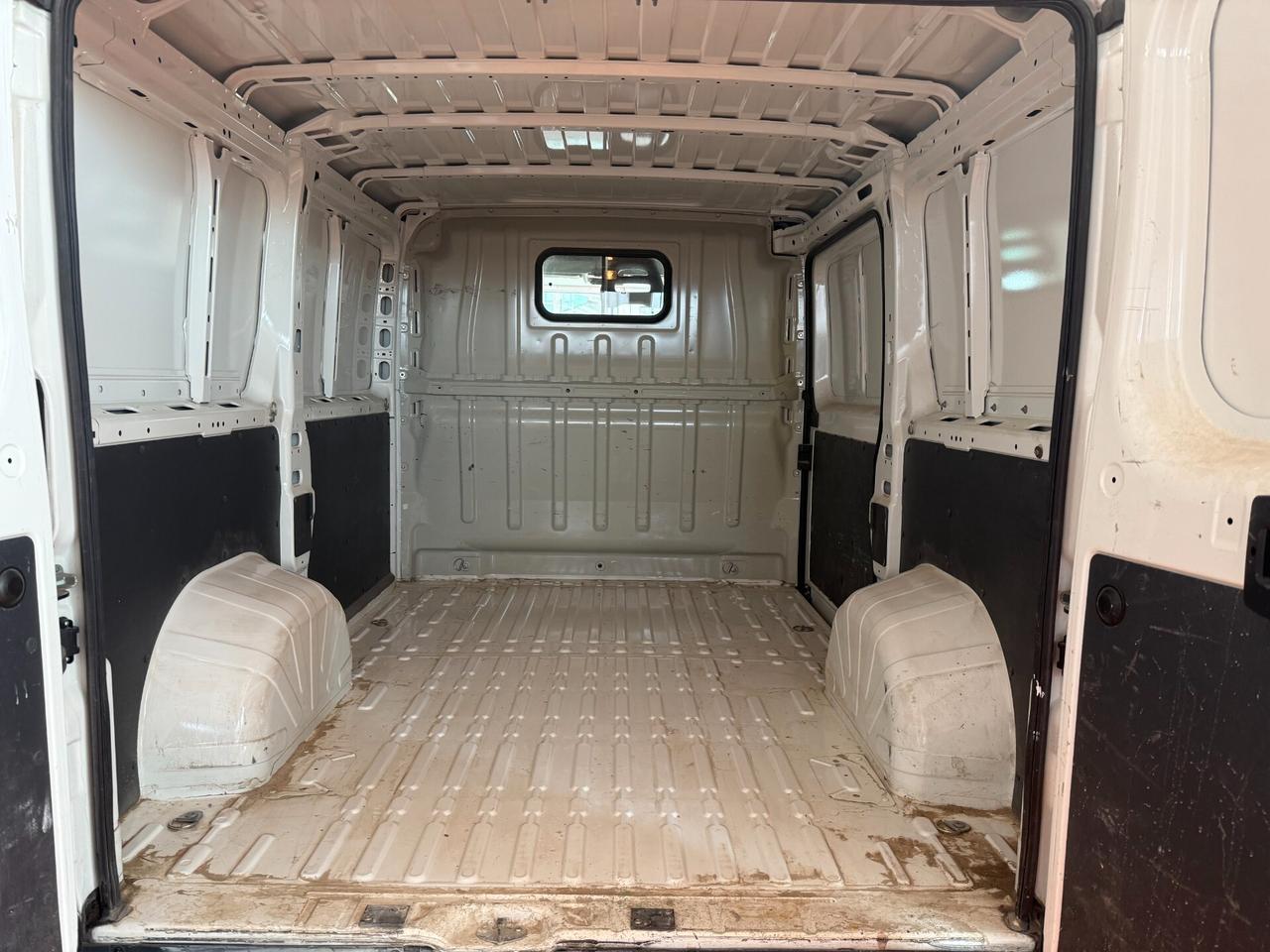 Peugeot Boxer 330 2.0 BlueHDi/110CV
