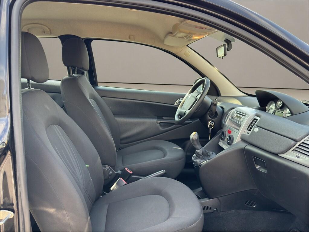 Lancia Ypsilon 3 Porte Ypsilon 1.3 mjt 16v Unyca NEOPATENTATI