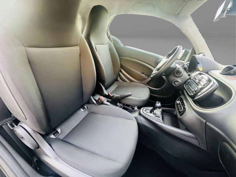 smart fortwo EQ Pure