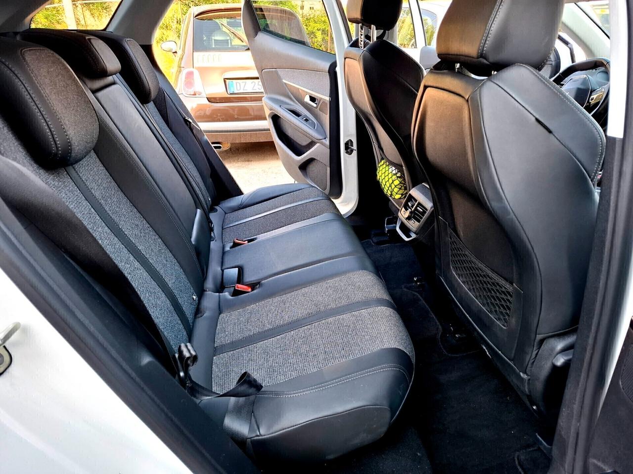 Peugeot 3008 BlueHDi 130 S&S Allure