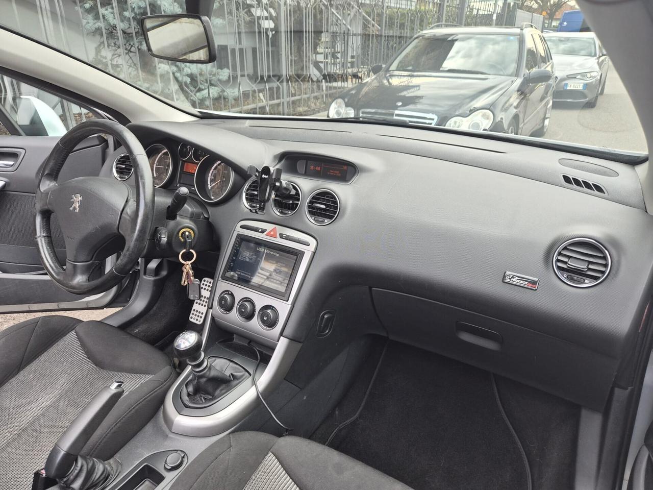 Peugeot 308 CC. 1.6 8V HDi 112CV 5p. Tecno