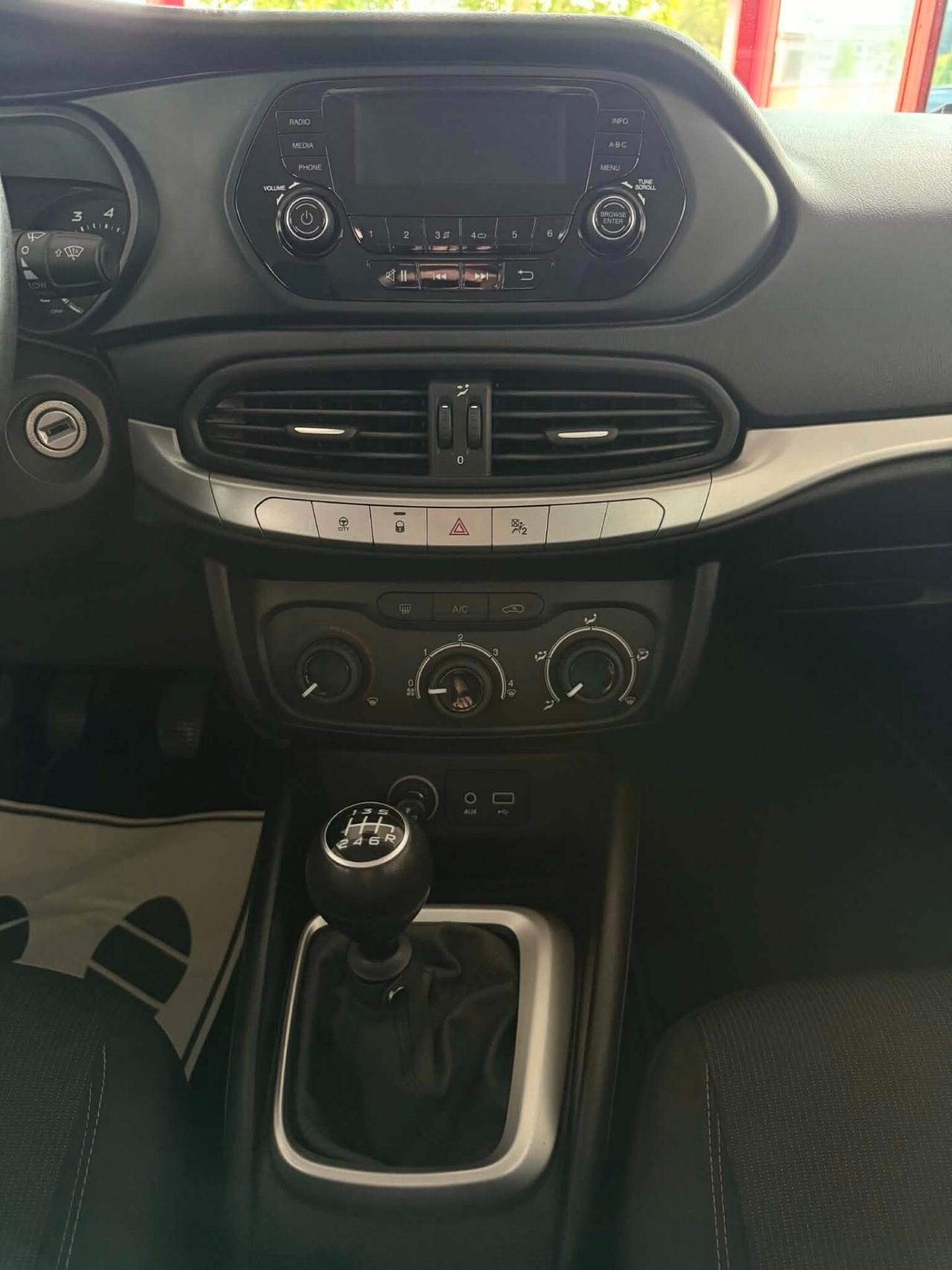 Fiat Tipo 1.4 Station Wagon Lounge 95Cv