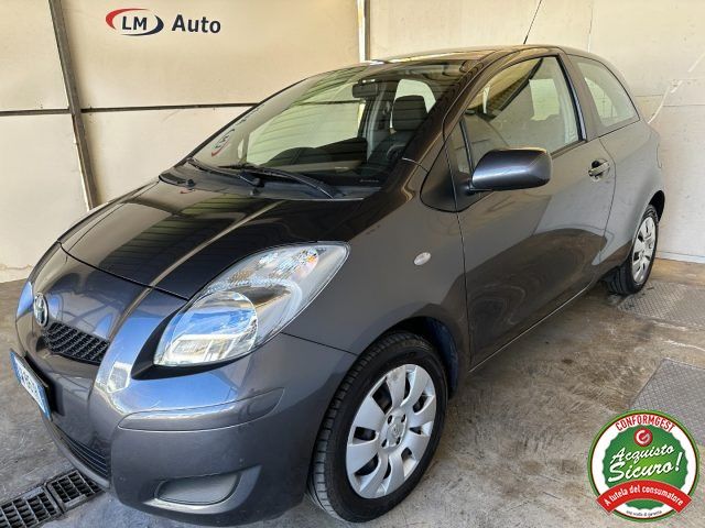 TOYOTA Yaris 1.0 3 porte Now NEOPATENTATI