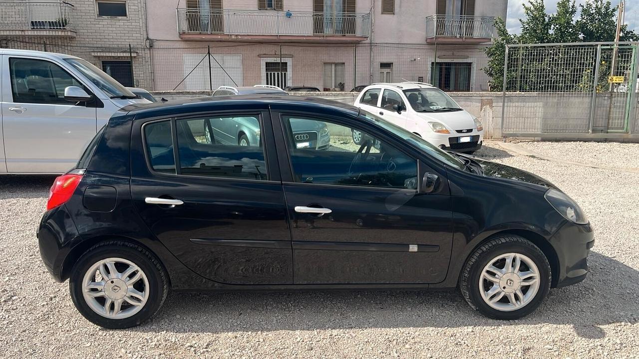 Renault Clio 1.2 5 porte GPL
