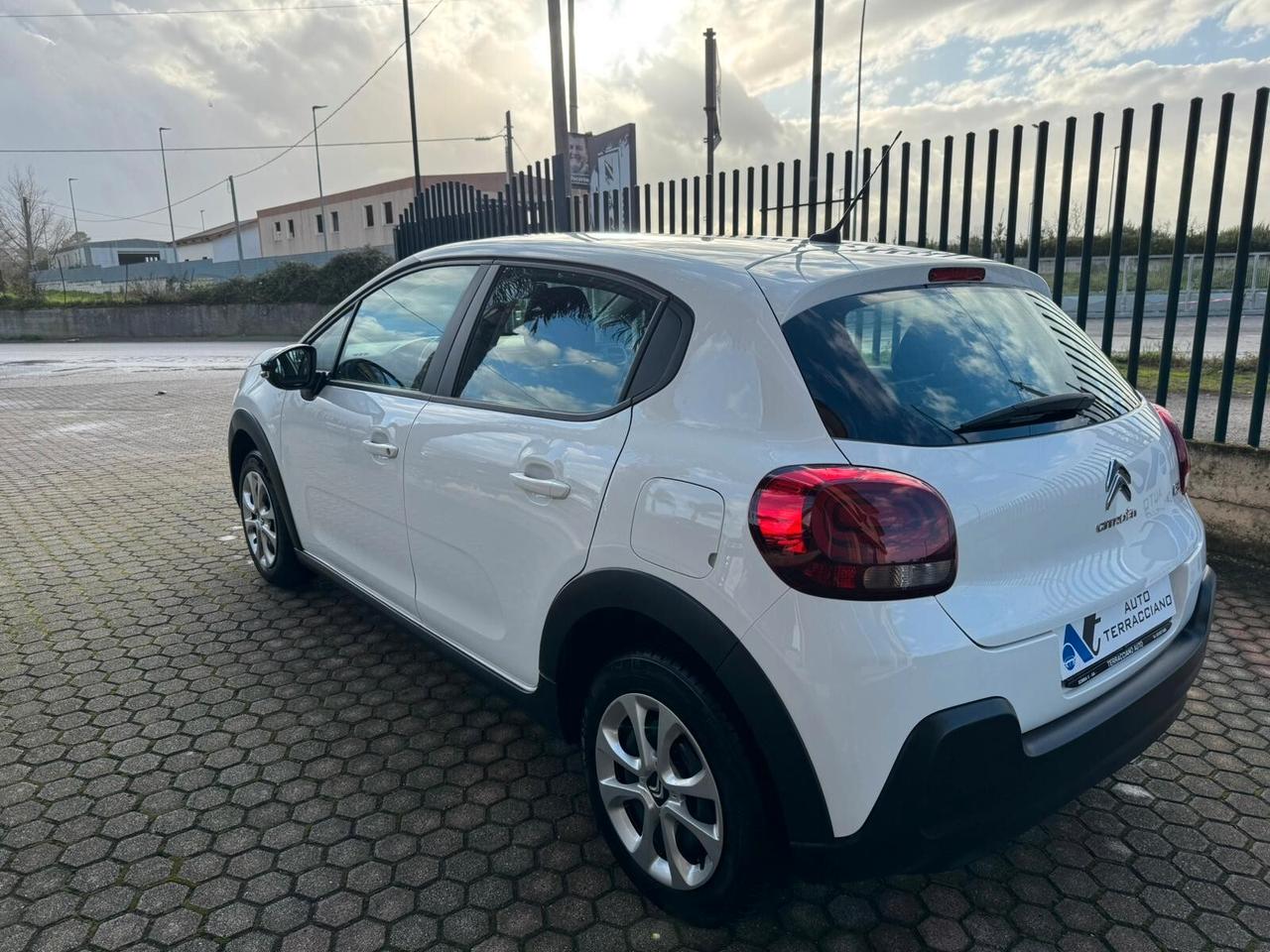 Citroen C3 1.2 pure-tech Feel my20 GPL casa