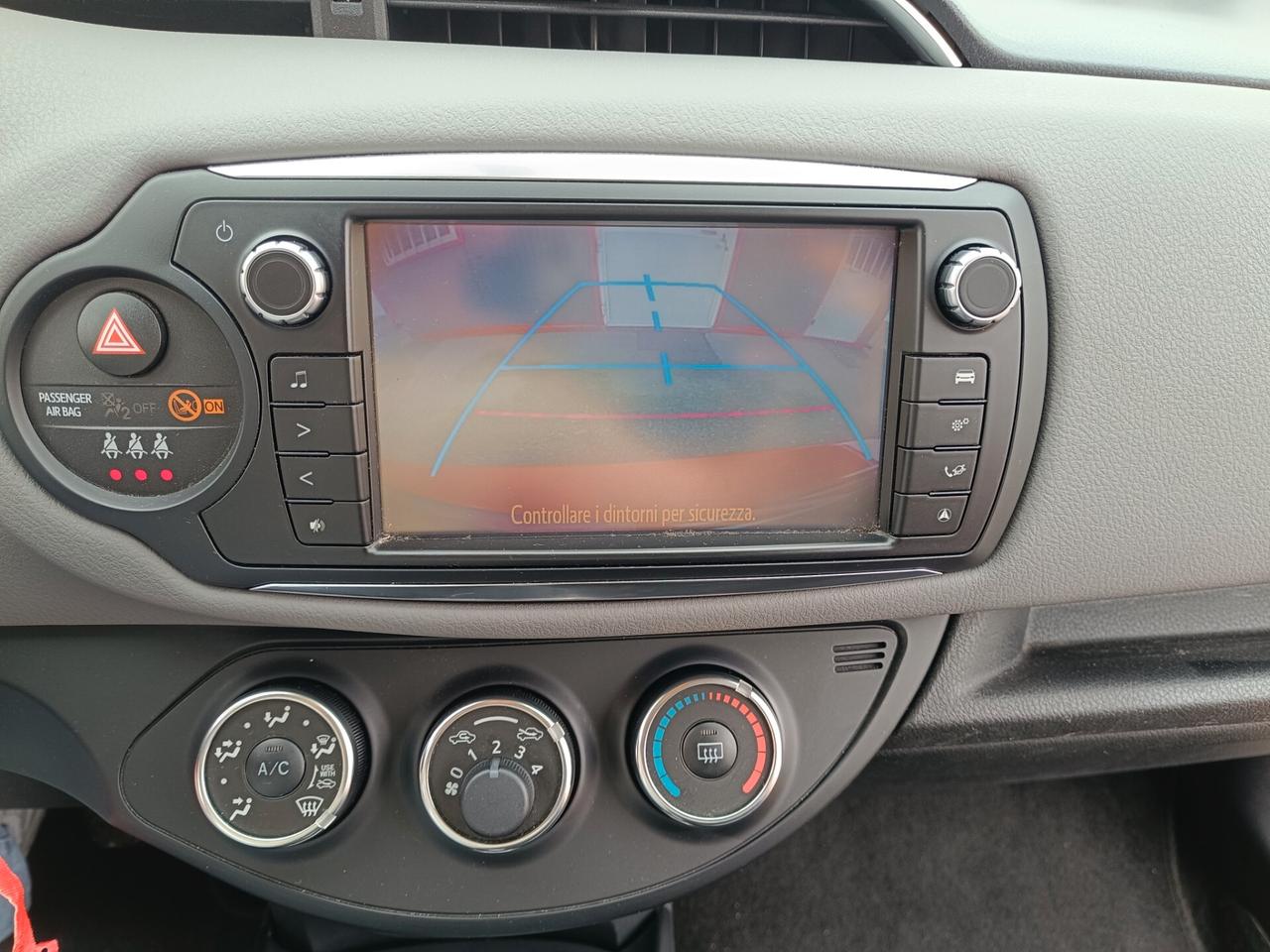 Toyota Yaris 1.0 5 porte Active